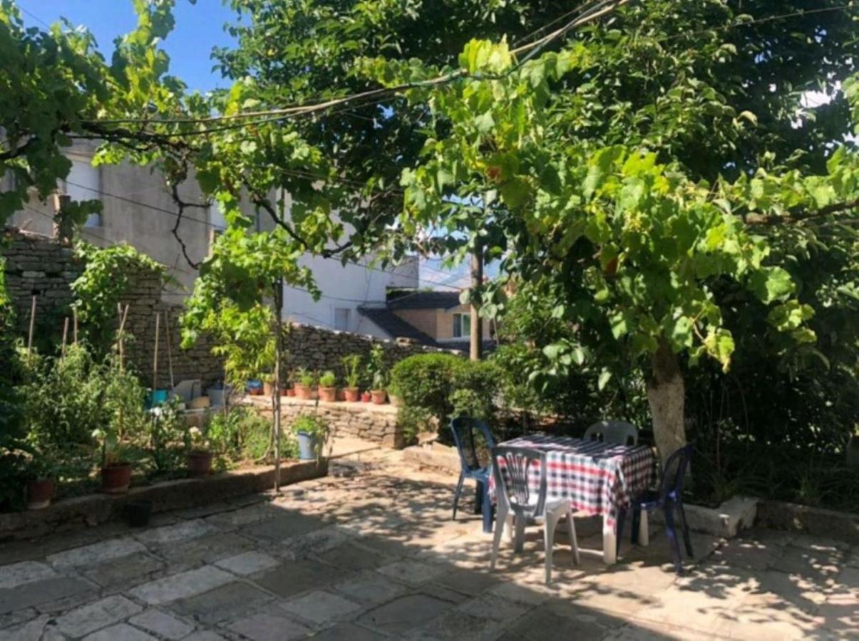 Miziriguesthouse Gjirokastra Kültér fotó