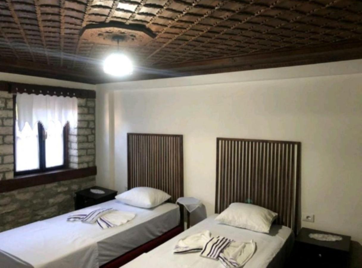 Miziriguesthouse Gjirokastra Kültér fotó